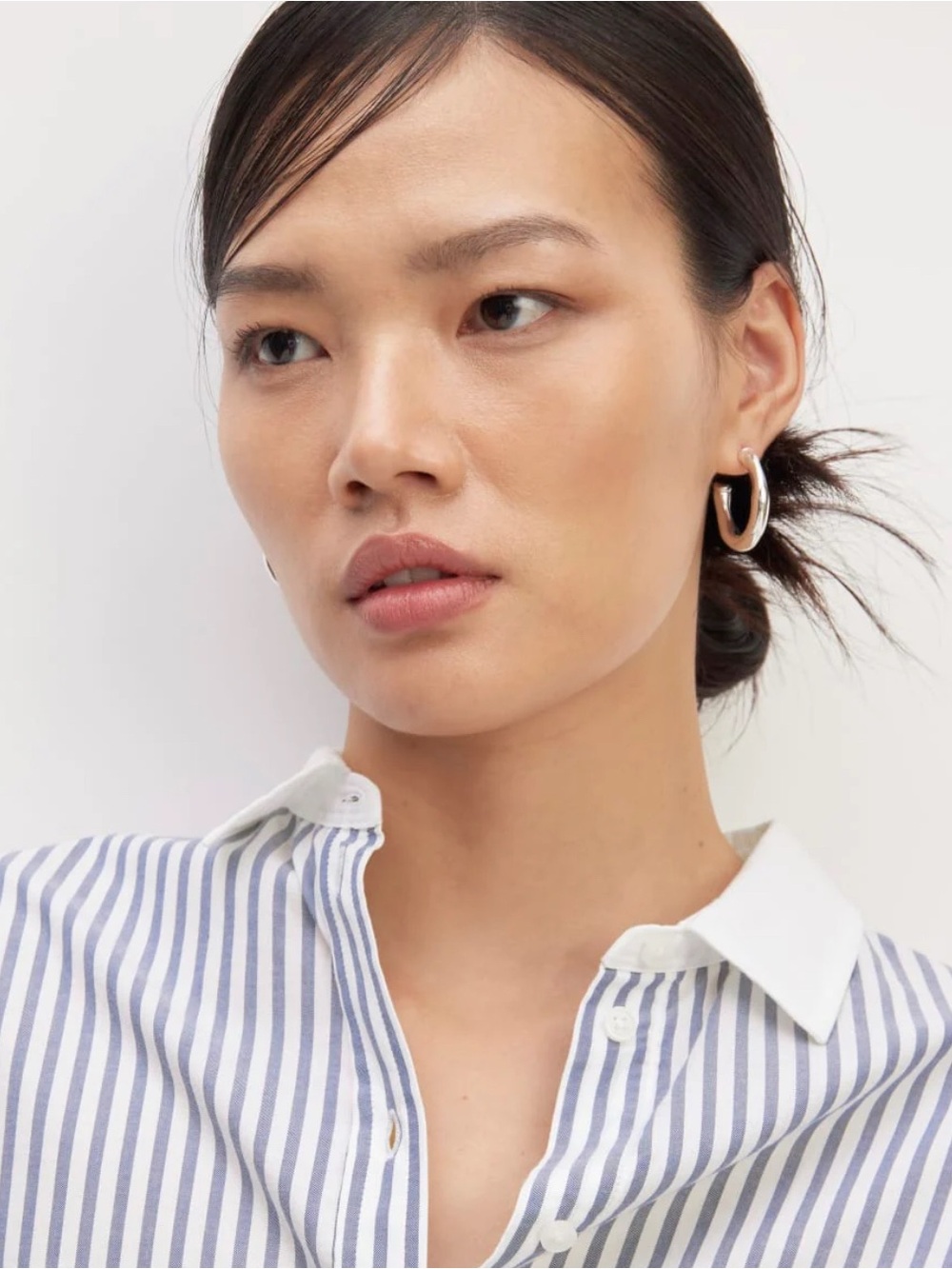 New Everlane THE MUST-HAVE SHIRT IN SILKY COTTON in Mariner Blue/ White Size 0 - Picture 3 of 14